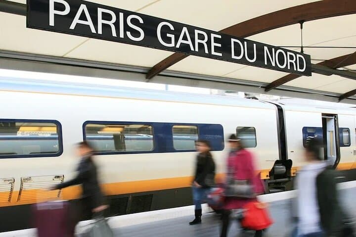 Private Arrival Transfer: Paris Train Station to Hotel