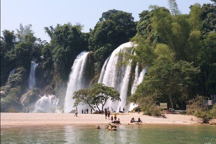 2 Day Tour in Ban Gioc Waterfalls from Hanoi