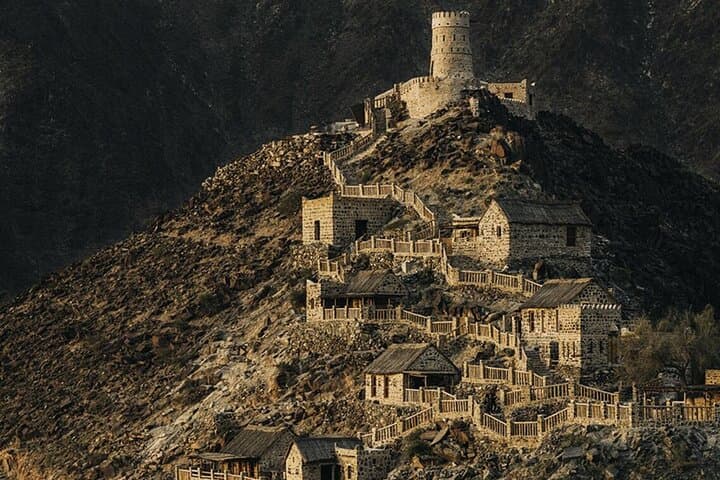 Five Emirates Tour from Dubai! A Day trip to countryside of UAE!
