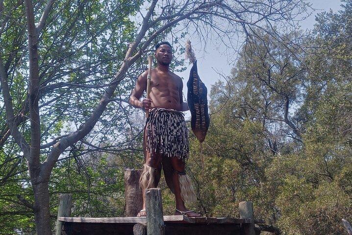 2 Days Historical Cultural and Sightseeing Tour in Johannesburg