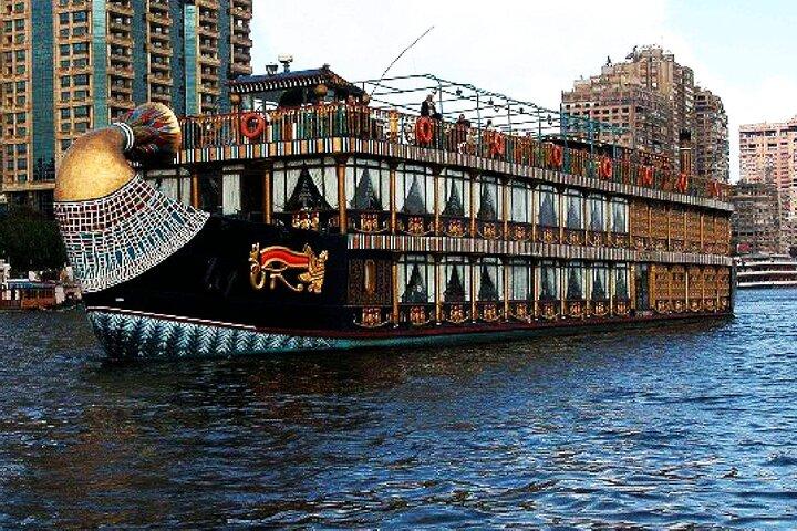 GEM and Pyramids Tour with Cruise Dinner From Alexandria Port