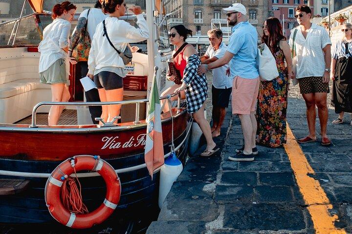 Sorrento: Capri Small-Group Boat Tour with Swim & 4 hour ashore