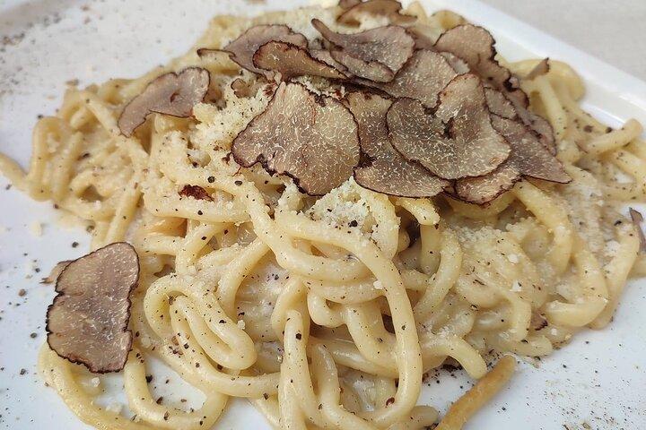 Florence Food Tour with Truffle Pasta, Steak & Free Flowing Wine