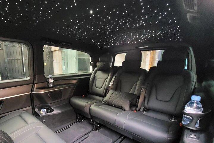 Paris Airport (CDG/ORLY) Transfer Minivan From or To Paris 1way