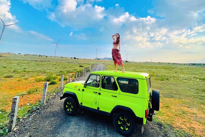 Mui Ne: Sand Dunes Sunrise and Sunset Jeep Tour