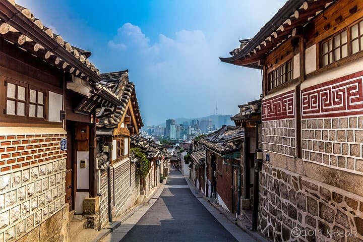 Walking Tour with Gyeongbokgung Palace, Bukchon, Insadong