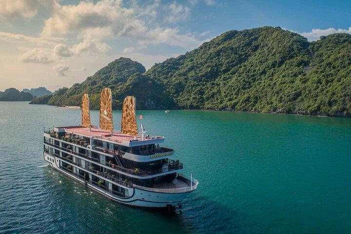 La Regina Overnight Cruise - Queen of Lan Ha Bay - 2 day/1 night