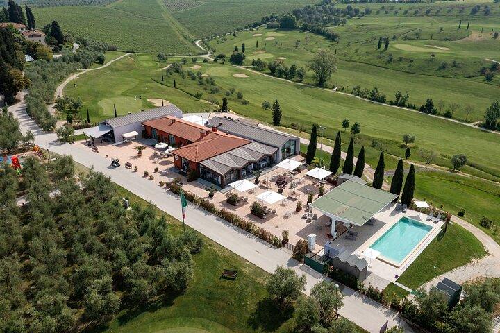 Half Day Golf Activity in Tuscany with Admission Ticket