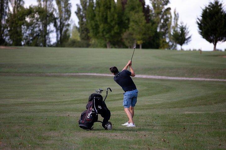 Half Day Golf Activity in Tuscany with Admission Ticket