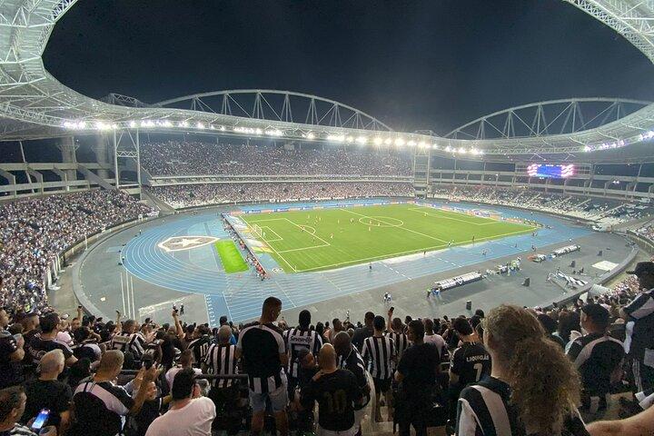 Rio de Janeiro: Join a Botafogo soccer game with transport