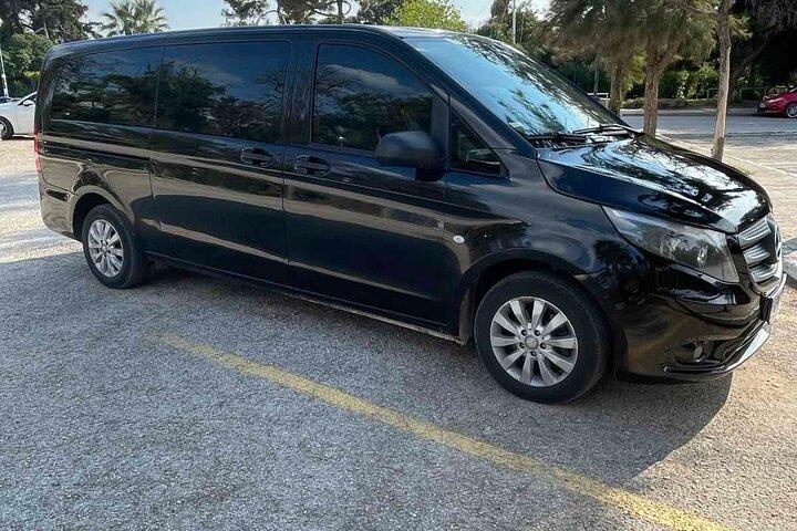 Private Transfer from/to Santorini Port and Airport