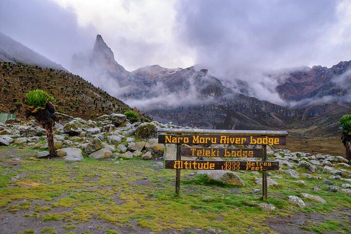 5 Days Mount Kenya Climbing Via Chogoria Sirimone Route
