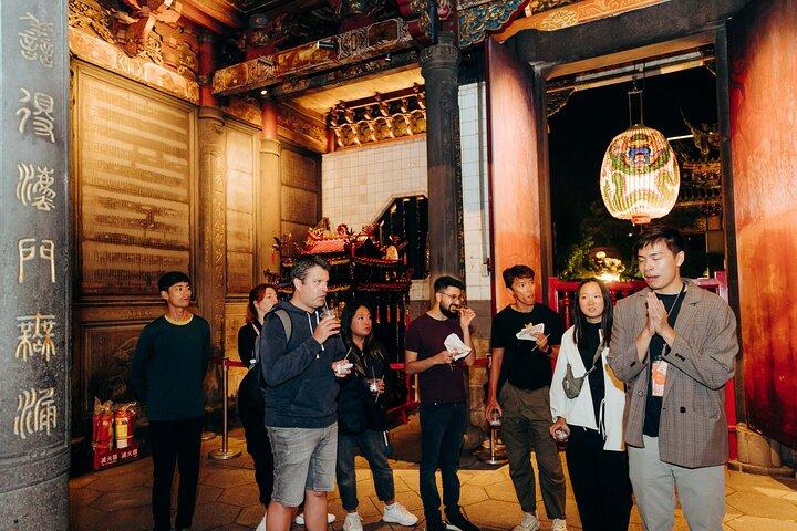 Taipei's Origin & Longshan Temple - Taiwan Cultural Walking Tour