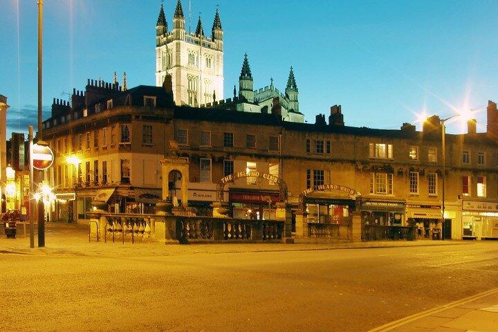 2 Hour Historic Walking Tour in Bath with An App