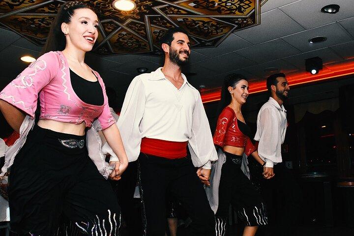 İstanbul Bosphorus Dinner Night in Cruise
