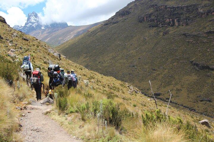 5 Days Mount Kenya Climbing Via Chogoria Sirimone Route
