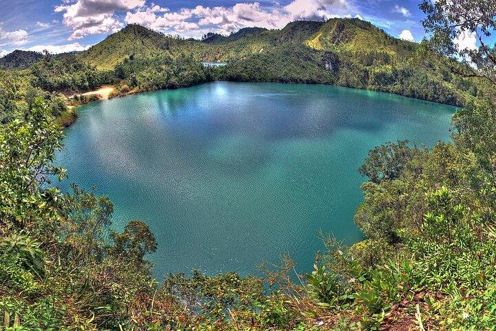 Full Day Tour of Montebello Lakes and El Chiflon Waterfall