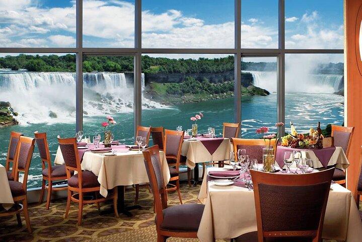 Luxury Niagara Falls Day Trip from Toronto with Cruise and Lunch