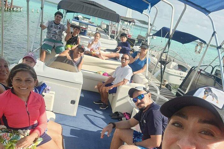 Tour of the Lagoon of Bacalar on pontoon -Collective-