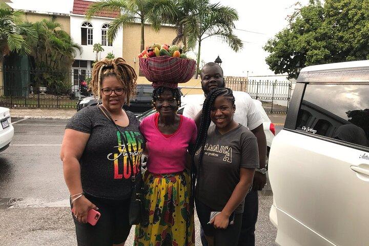 Sightseeing and Shopping Tour in Montego bay