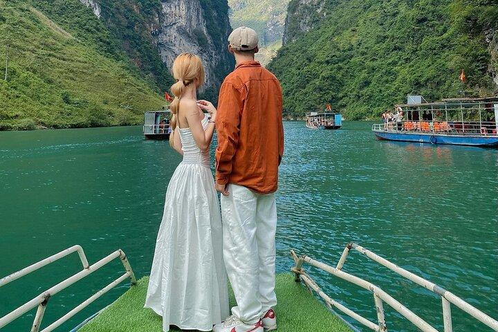 From Hanoi: 2-Day 3-Night Motorbike Tour of Ha Giang Loop