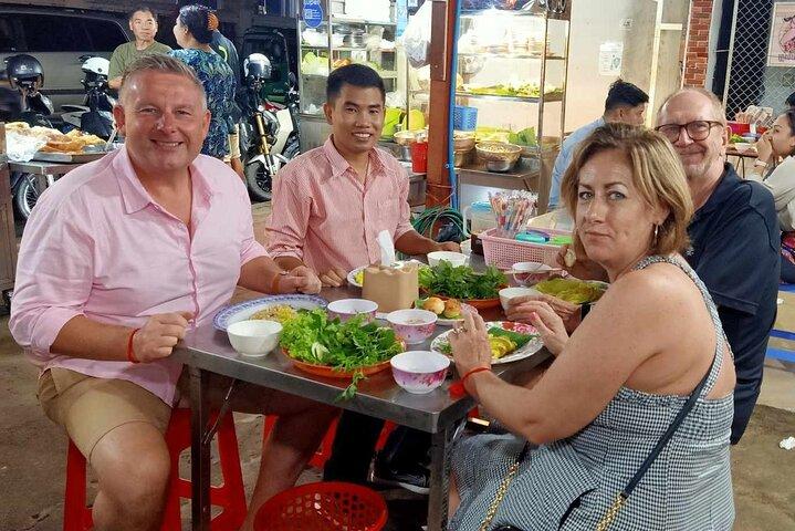 Evening Food Tour By Tuk-Tuk in Phnom Penh