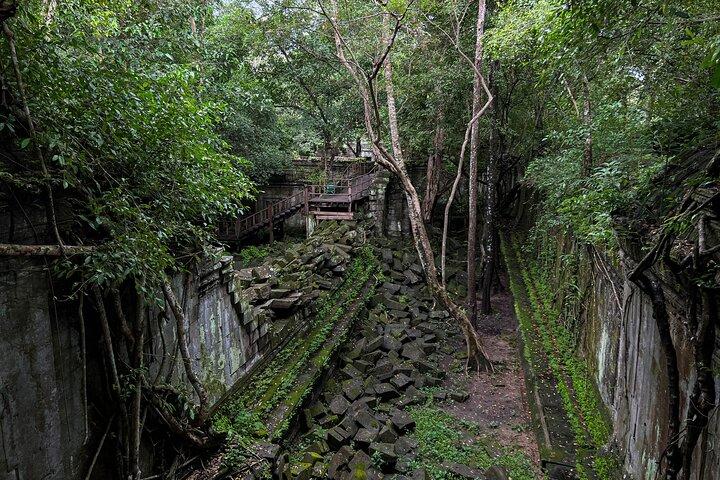 Kulen Mountain Beng Mealea and Tonle Sap Tour in Siem Reap