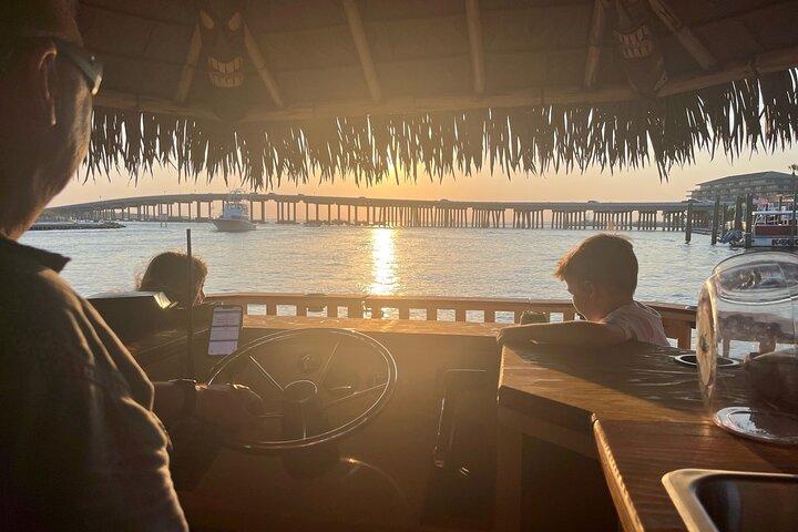 Sunset Tailfins Tiki Boat Crab Island(1.5Hours)
