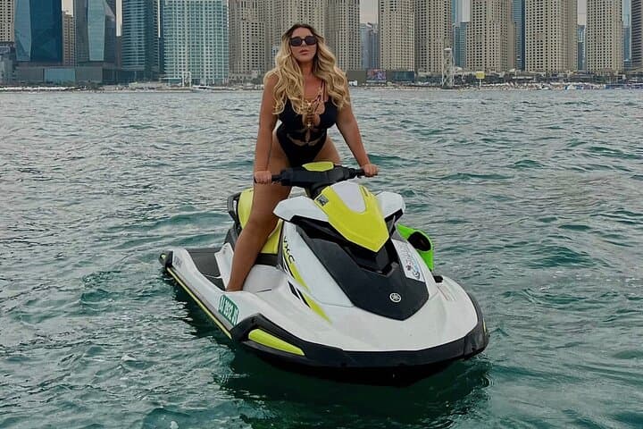 Jet ski Dubai 30 minute Guided Sightseeing Tour