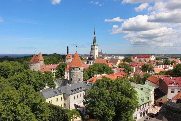Express tour over Tallinn Old Town from the ferry