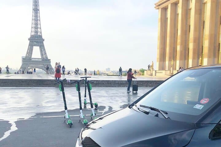 Private Transfer from Paris Train Stations to Hotels