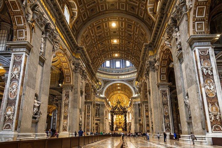Private tour of Vatican Museums, Sistine Chapel and St. Peter's