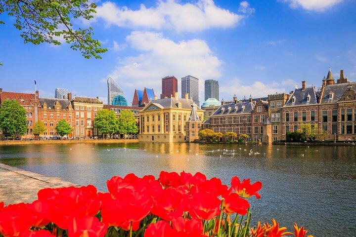 The Hague: City Walk Audio Guide in 7 Languages on your Phone