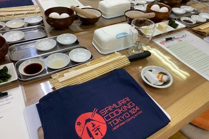 Sushi Making and Sake Tasting Experience