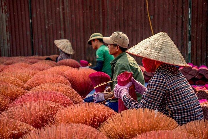 Private Half Day Tour to Quang Phu Cau Incense village from Hanoi
