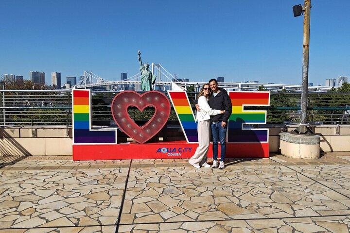 Tokyo Landmarks by Water Bus Private Tour with Licensed Guide