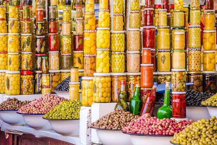 Marrakech: Ben Youssef Madrasa, Jardin Secret & Souks Guided Tour