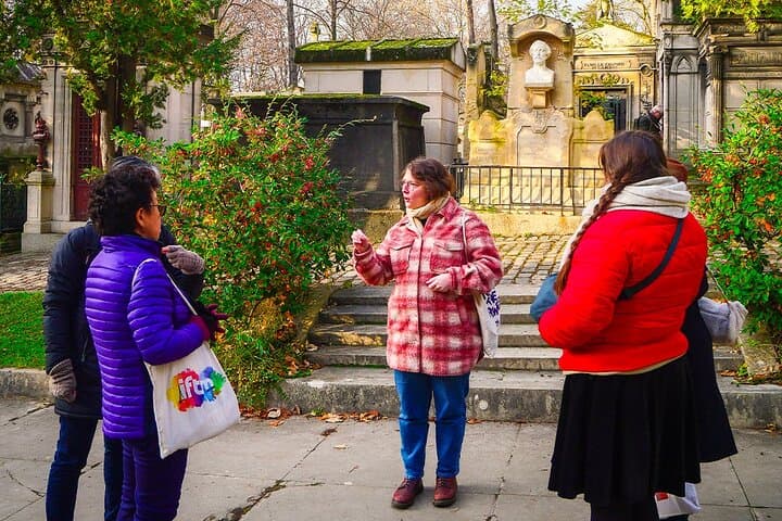 Paris Pere Lachaise Cemetery Small Group Guided Tour