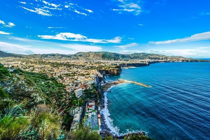 Private transfer from Naples to Salerno, 2h of sightseeing stop