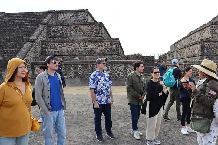 Tour to Teotihuacan, Basilica of Guadalupe and Tlatelolco