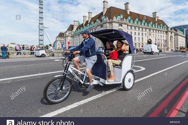1 hour Amsterdam City Tour in Pedicab