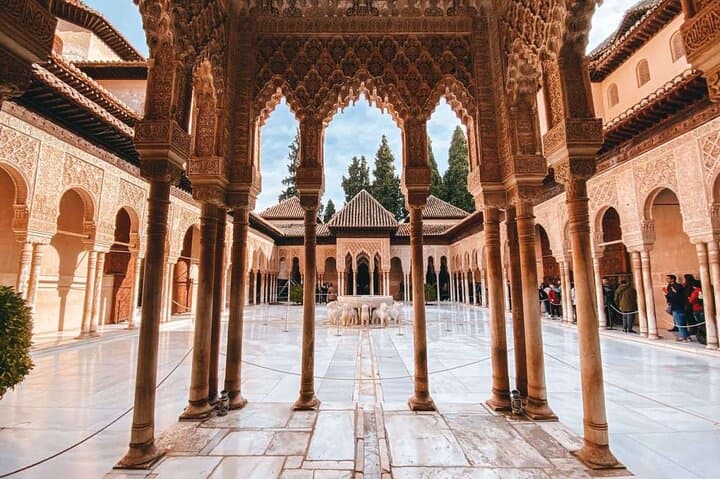 Granada Alhambra Private Tour from Seville
