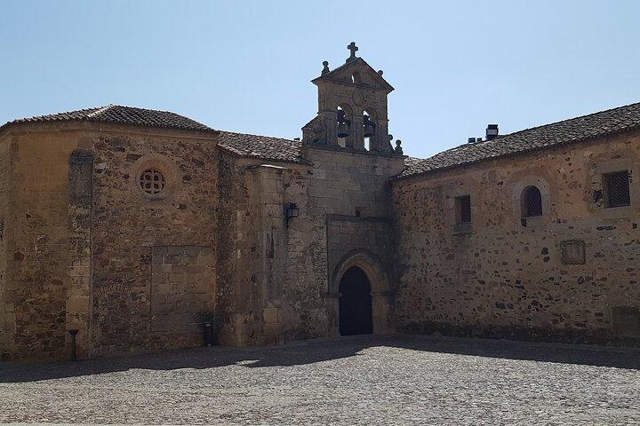 Caceres Medieval Heritage - Old Town, Cathedral & Carvajal Palace