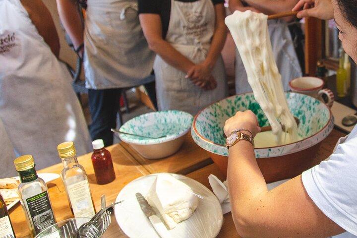 Authentic Pasta Cooking Class in Sorrento with Wine
