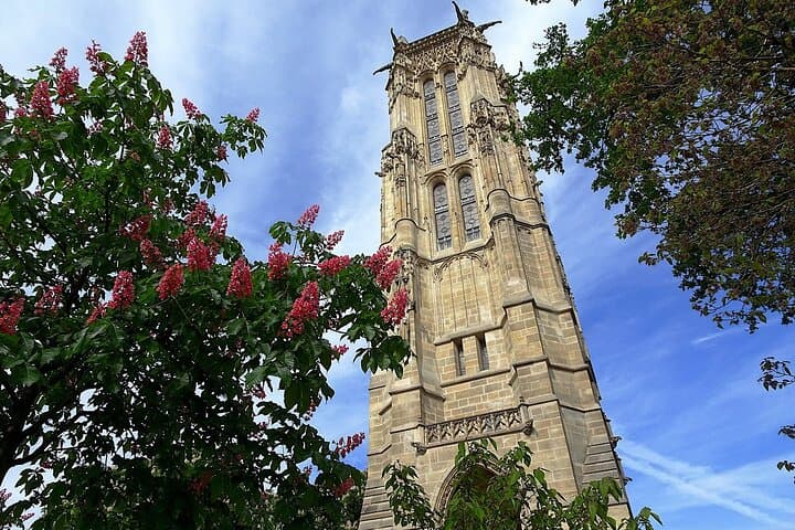 Historic Paris Walking Tour
