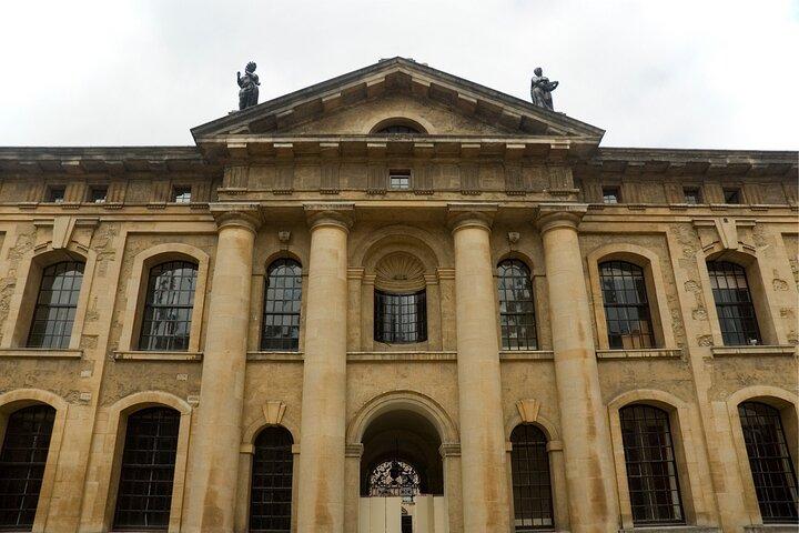 Oxford Scavenger Hunt & Highlights Self-Guided Walking Tour