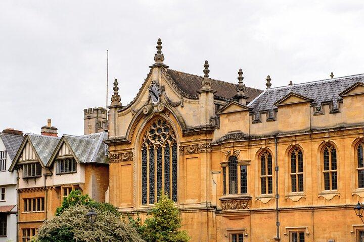 Oxford Scavenger Hunt & Highlights Self-Guided Walking Tour