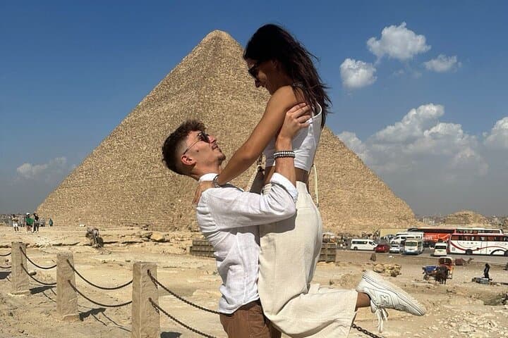 Half Day Tour to Giza Pyramid,Sphinx ,inside pyramid,Camel,lunch