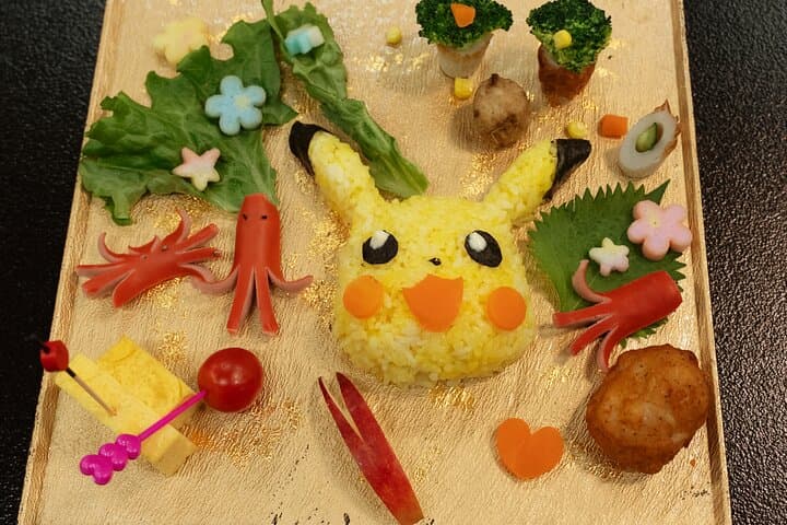 Making a Pokémon Pikachu character Bento