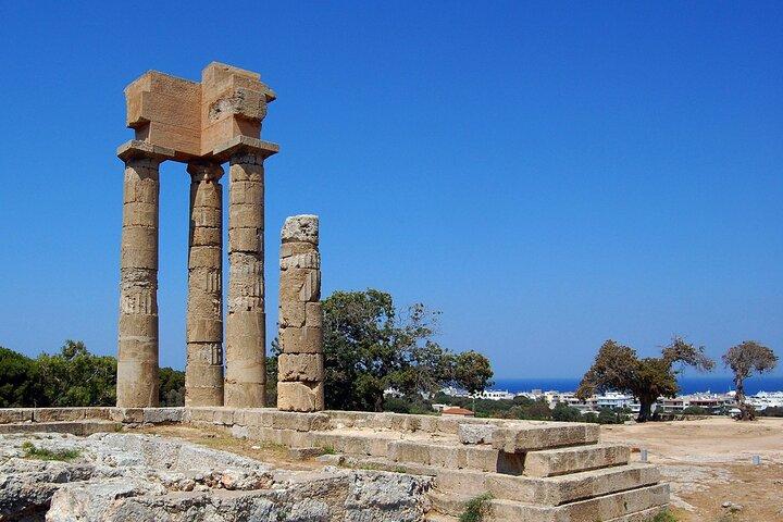Private Half Day Guided Tour to Rhodes New and Old Town